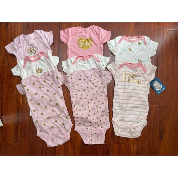 Gerber Princess Onesies and Sleep n Plays Size 0-3‎ Months, New - Picture 2 of 9